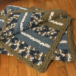 Handmade Blanket Afghan Hand Crocheted NEW Size 58in x 44in Multicolored Throw